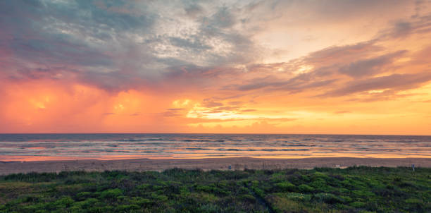 FANTASTIC INVESTMENT OPPORTUNITY! LOVELY TEXAS LOT JUST MOMENTS FROM THE BEACH. $18,997 and $289 PER MONTH.